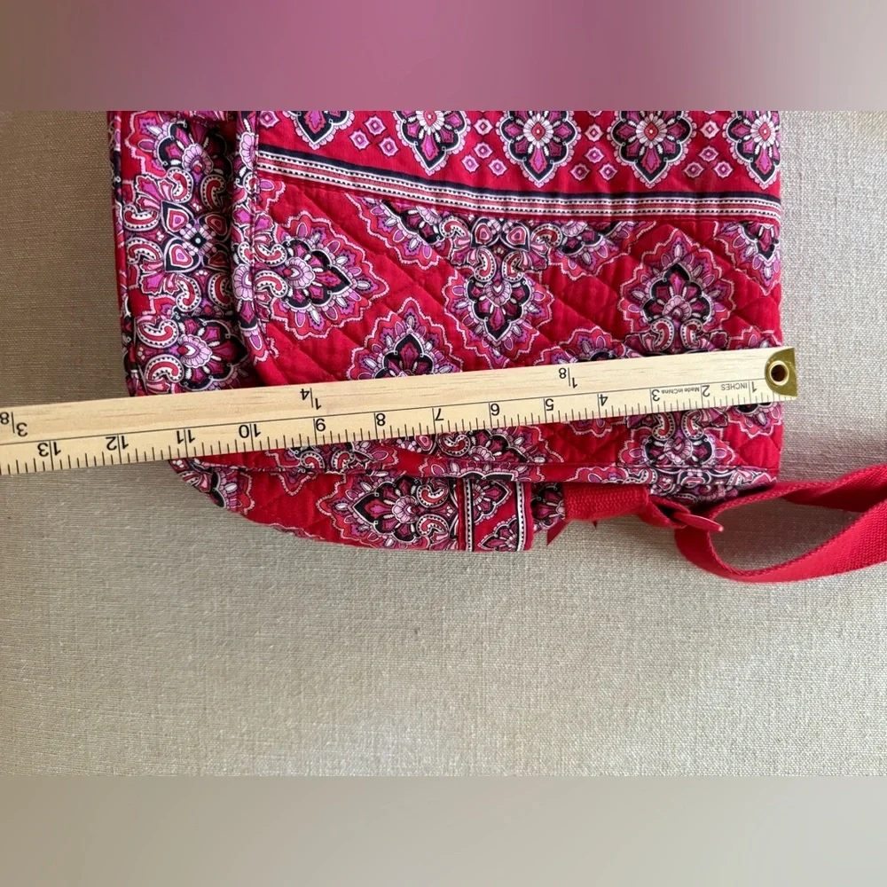 Vera Bradley frankly Scarlett messenger bag